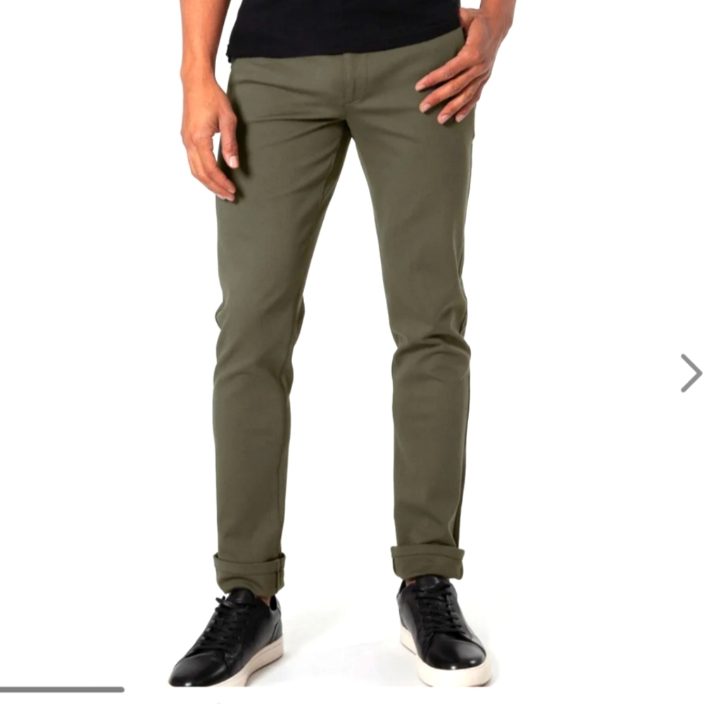 Men's Classic Olive Khakis